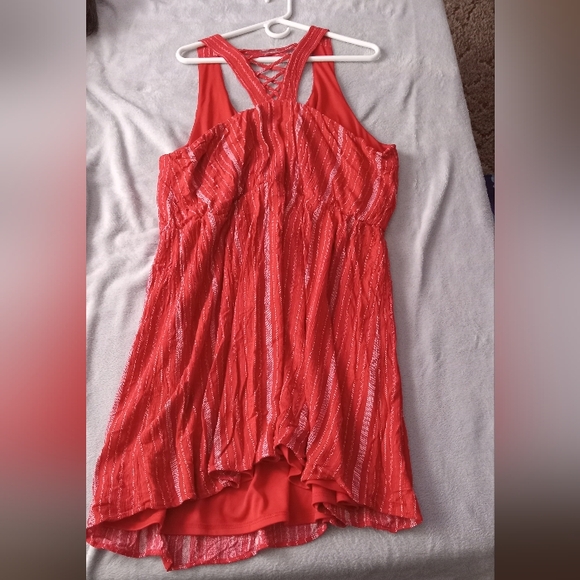 Dress - Picture 2 of 3